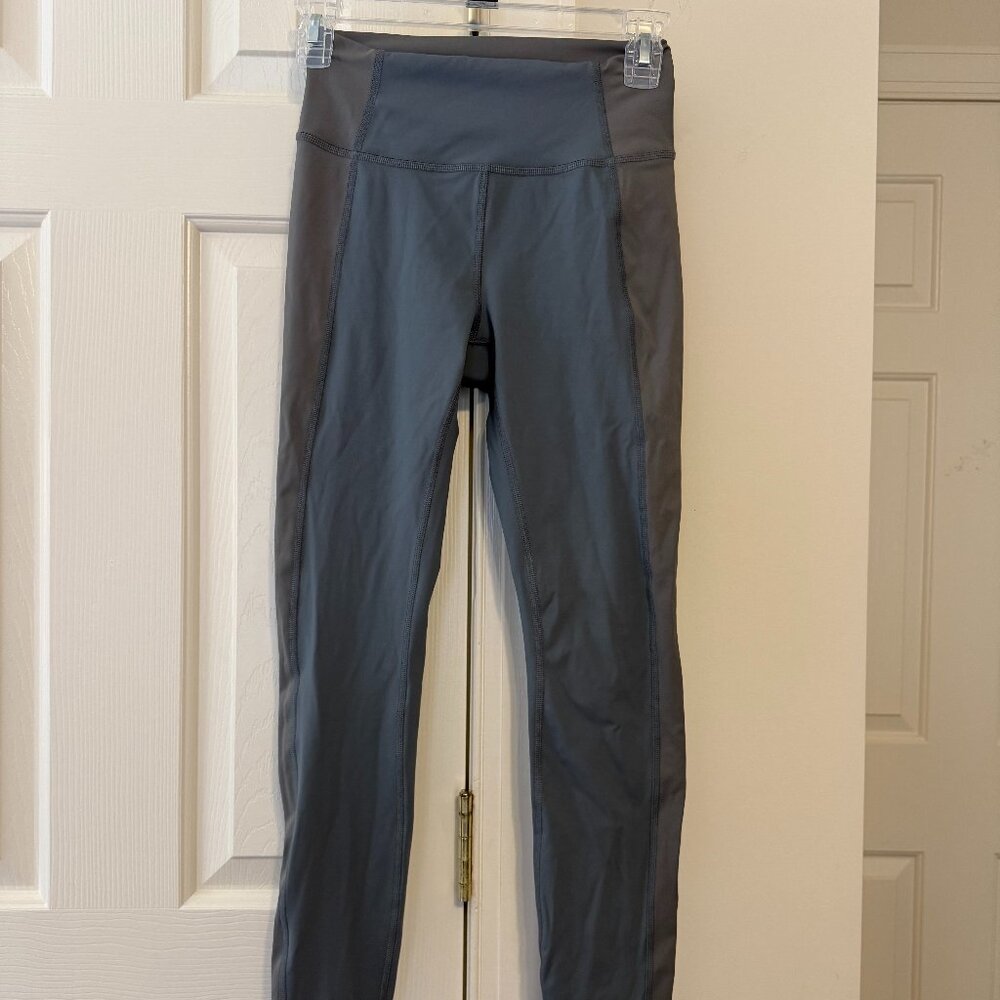 Gilly Hicks Leggings